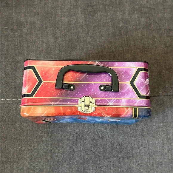 Pokemon Red and Blue Trading Card Tin with cards - Picture 2 of 4